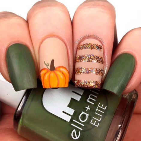 Осінній дизайн нігтів: ідеї манікюру для прийдешніх холодів