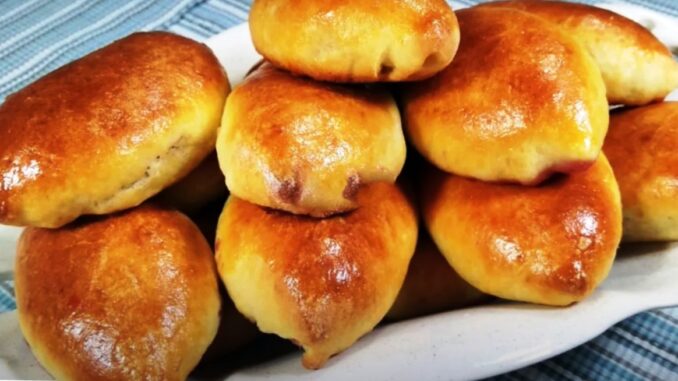 Пиріжки зі сливами на сирному тісті (без дріжджів). Швидкий рецепт пиріжків до чаю!