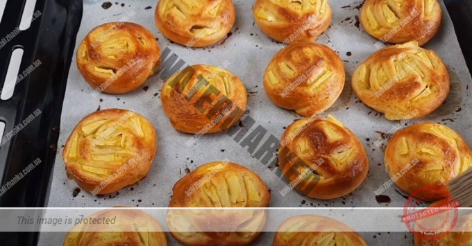 Беру 2 яблука і готую яблучний рулет без масла. Смакота до чаю!