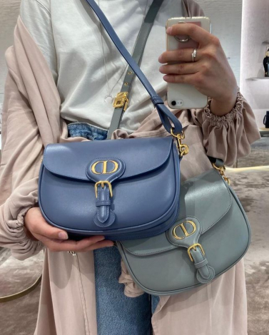 Всі жінки мріють про сумку Dior Bobby і ось чому