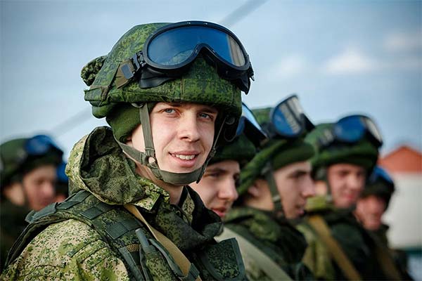 До чого сниться армія чоловікові чи дівчині — 50 тлумачень із різних сонників.