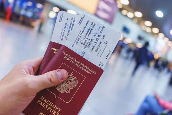 До чого сниться купувати або шукати квиток на літак — 48 тлумачень із різних сонників.
