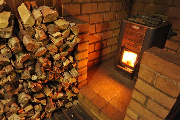 До чого сняться колоті березові дрова — 47 тлумачень із різних сонників.