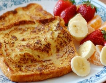Грінки з яйцем і молоком: рецепт лицарів