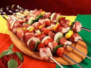 Як маринувати м’ясо на шашлик: свинину, яловичину, індичку