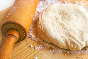 Пиріжки з печінкою і рисом, яйцем, картоплею