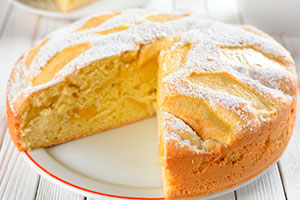 Класична шарлотка з яблуками – секрети приготування
