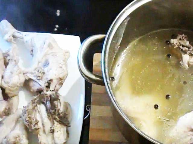 Холодець з курки: 7 покрокових рецептів приготування смачного холодцю