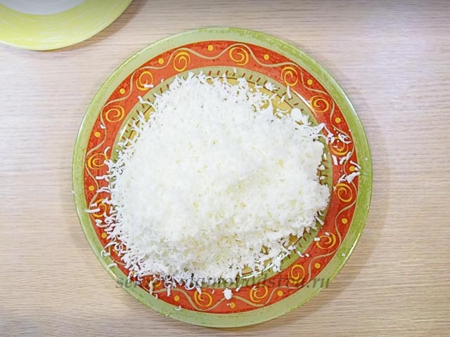 Салат “Мишки в сирі” — рецепт з ананасами і куркою