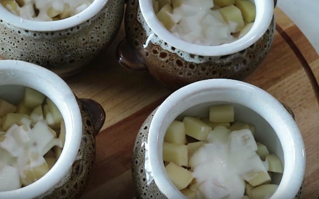 М’ясо з овочами, запечене в духовці — 8 рецептів