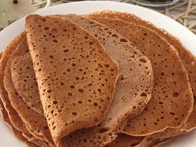 Млинці на воді — 9 смачних покрокових рецептів