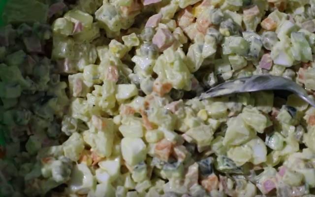 Салат “Зимовий” — класичні рецепти приготування салату