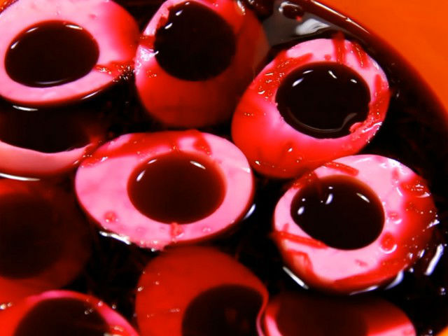 Яйця, фаршировані різними начинками. 12 простих і дуже смачних рецептів