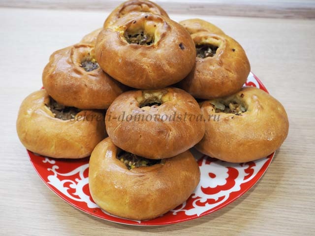 Біляші з мясом — дуже смачний домашній рецепт