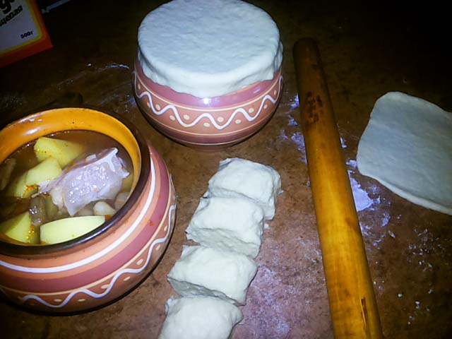 Печеня з м’ясом і картоплею в духовці рецепт з фото