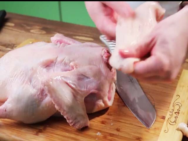 Качка з яблуками в духовці – 4 покрокових рецепти з фото