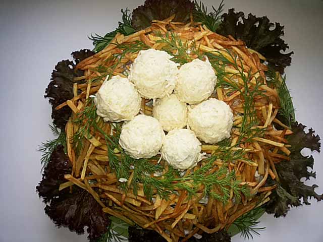 Салат “Гніздо Глухаря” – покроковий рецепт з фото