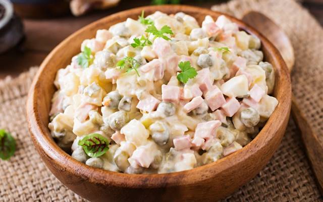 Салат “Зимовий” — класичні рецепти приготування салату
