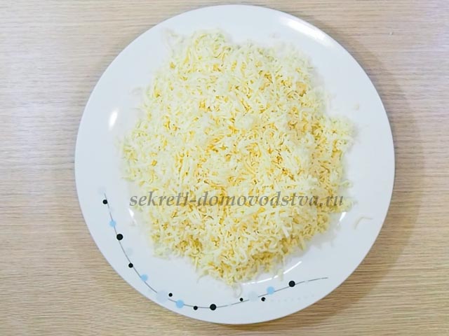 Салат “Мишки в сирі” — рецепт з ананасами і куркою
