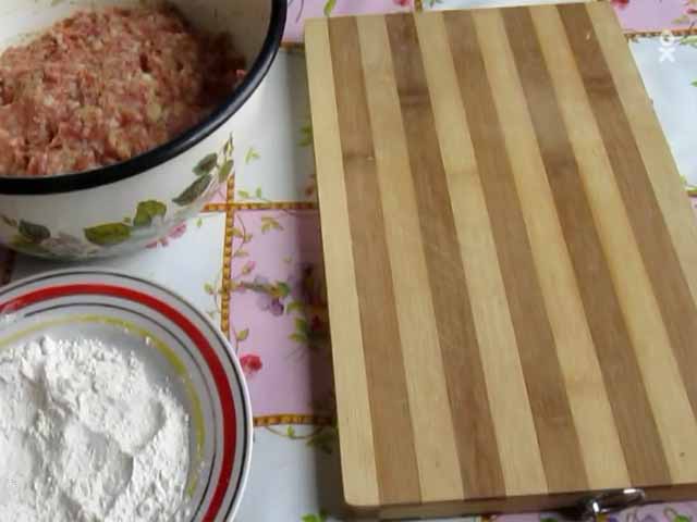 Тефтелі з підливою – 8 кращих кулінарних рецептів