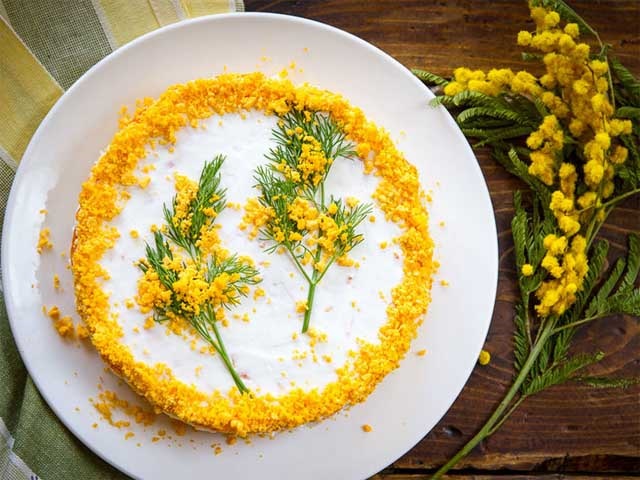 Салат Мімоза з рибними консервами — класичні покрокові рецепти