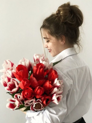 Як підписати фото з квітами: 100+ фраз