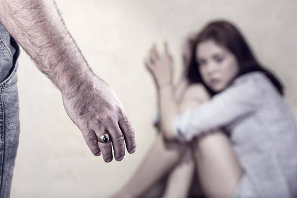 До чого сниться ґвалтівник — 38 тлумачень із різних сонників.