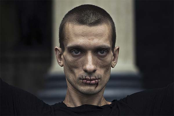 До чого сниться зашитий рот — 38 тлумачень із різних сонників.