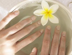 7 кроків для створення професійного манікюру в домашніх умовах