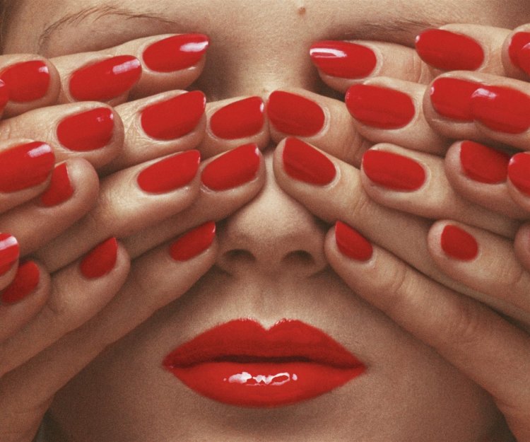 Guy Bourdin фотограф