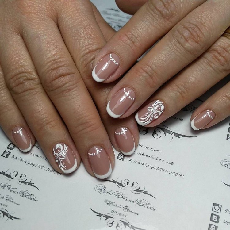 Свадебный маникюр на короткие ногти гель лаком