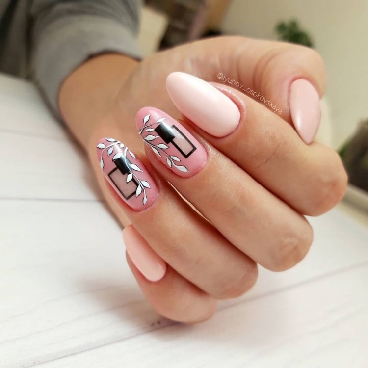 Модный маникюр веточки